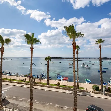 Attico Lungomare By Barbarhouse * Porto Cesareo